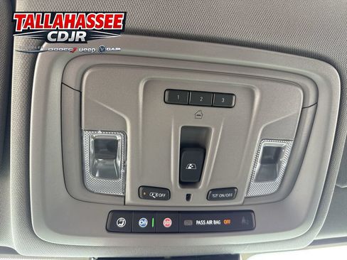 Used 2025 Chevrolet Silverado 1500 RST w/ Convenience Package II AWD/4WD image 18