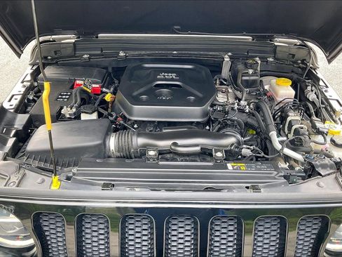 Used 2020 Jeep Wrangler Unlimited Sport AWD/4WD image 9