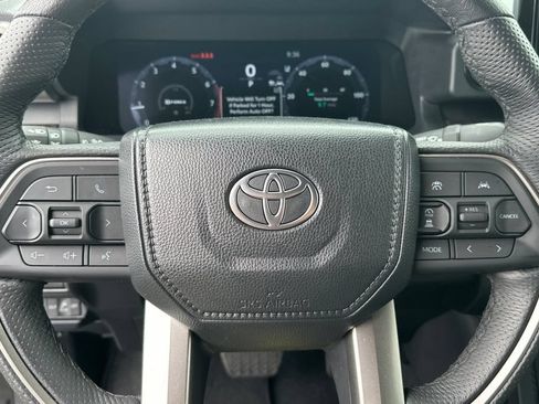 Used 2024 Toyota Tacoma Limited w/ Limited Package (LT) AWD/4WD image 22