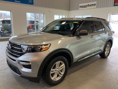 Used 2023 Ford Explorer XLT w/ Equipment Group 202A image 1