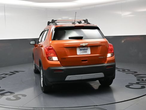 Used 2015 Chevrolet Trax LT w/ LT Sun and Sound Package FWD image 8