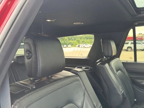 Used 2018 Ford Expedition Limited w/ Equipment Group 301A AWD/4WD image 68