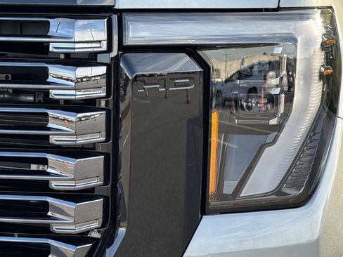 New 2026 GMC Sierra 2500 Denali Ultimate AWD/4WD image 6