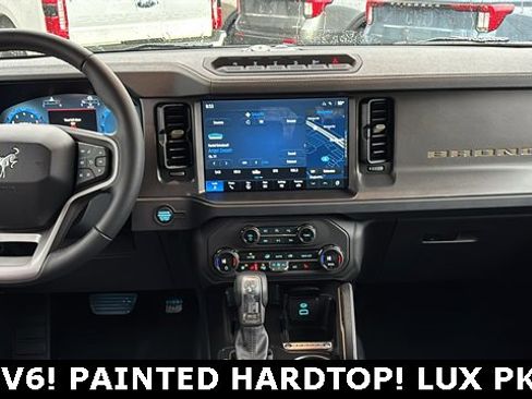 New 2025 Ford Bronco Badlands image 6