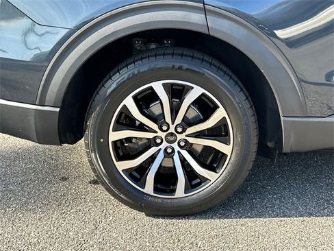 Used 2022 Ford Explorer ST-Line w/ Class IV Trailer Tow Package image 17