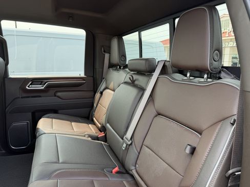 Used 2025 GMC Sierra 2500 Denali w/ Denali Reserve Package AWD/4WD image 20