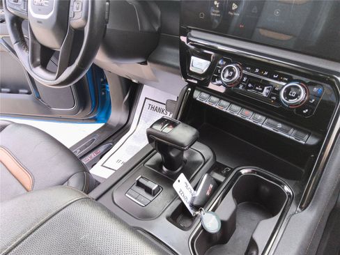 Used 2023 GMC Sierra 1500 AT4 w/ AT4 Premium Package AWD/4WD image 33