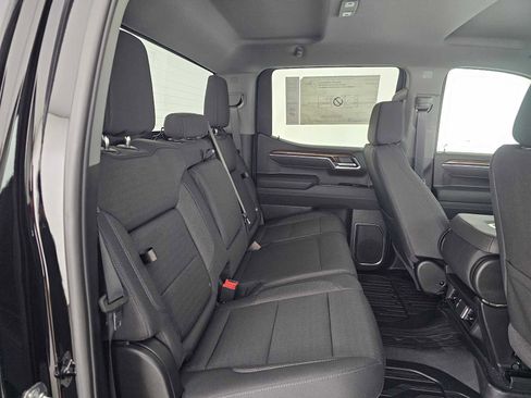 New 2026 GMC Sierra 1500 Elevation image 12