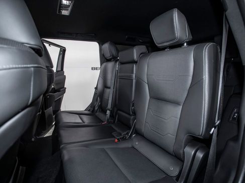 Used 2024 Lexus GX 550 w/ Cold Area Package image 20