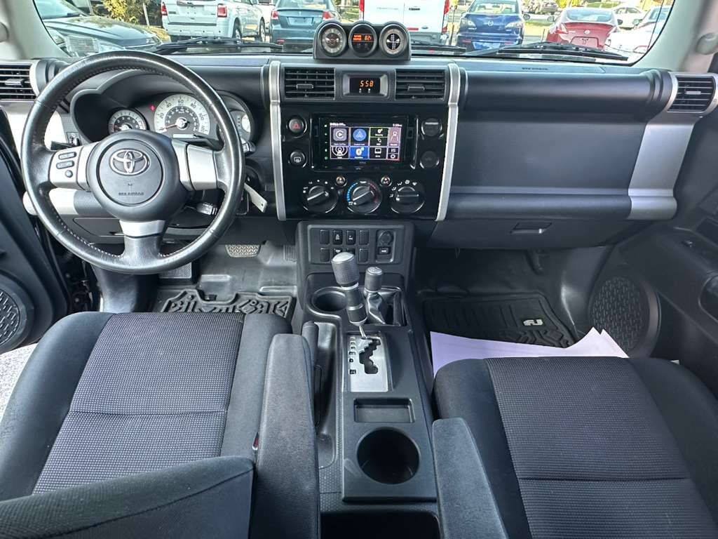 Used 2007 Toyota FJ Cruiser 4WD image 14