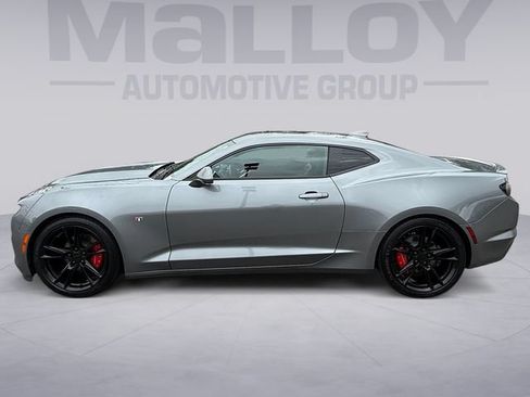 Used 2019 Chevrolet Camaro LT RWD image 2