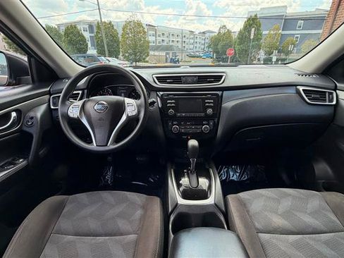 Used 2016 Nissan Rogue SV AWD/4WD image 23