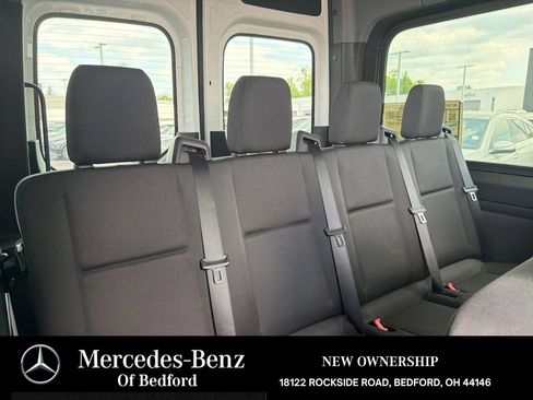 Used 2025 Mercedes-Benz Sprinter 2500 image 25