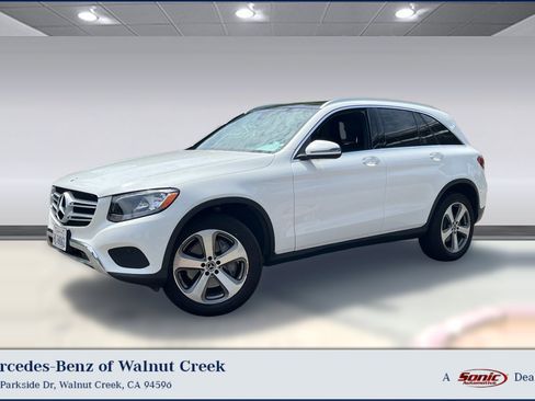 Used 2019 Mercedes-Benz GLC 300 4MATIC image 1
