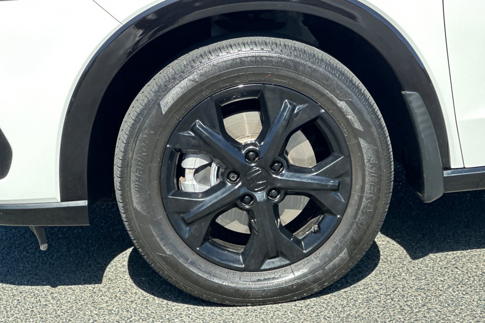 Certified 2024 Honda HR-V EX-L image 26