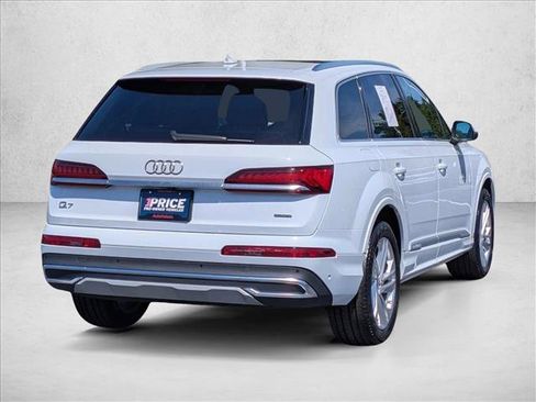 Used 2023 Audi Q7 2.0T Premium Plus w/ Premium Plus Package AWD/4WD image 5