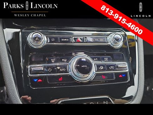 Used 2020 Lincoln Corsair Reserve image 25