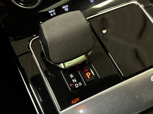 Used 2023 Land Rover Range Rover Velar S AWD/4WD image 44