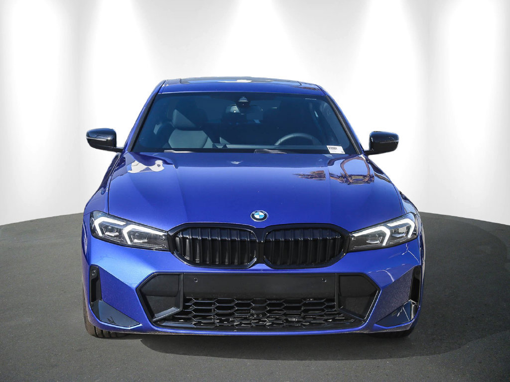 Used 2026 BMW 330i Sedan w/ M Sport Package RWD image 2