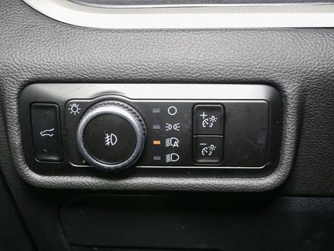 Used 2023 Ford Explorer XLT w/ Equipment Group 202A AWD/4WD image 34