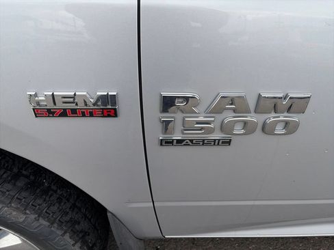 Used 2019 RAM 1500 Big Horn AWD/4WD image 10