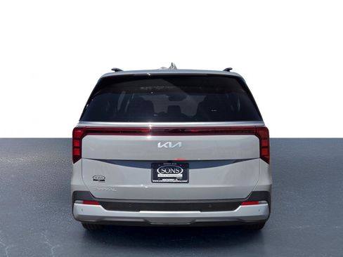 New 2026 Kia Carnival EX image 8