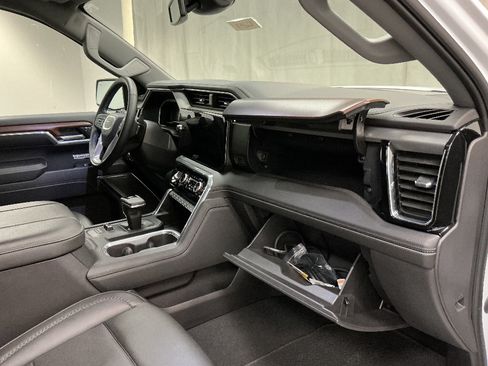 Used 2023 GMC Sierra 1500 Denali AWD/4WD image 40