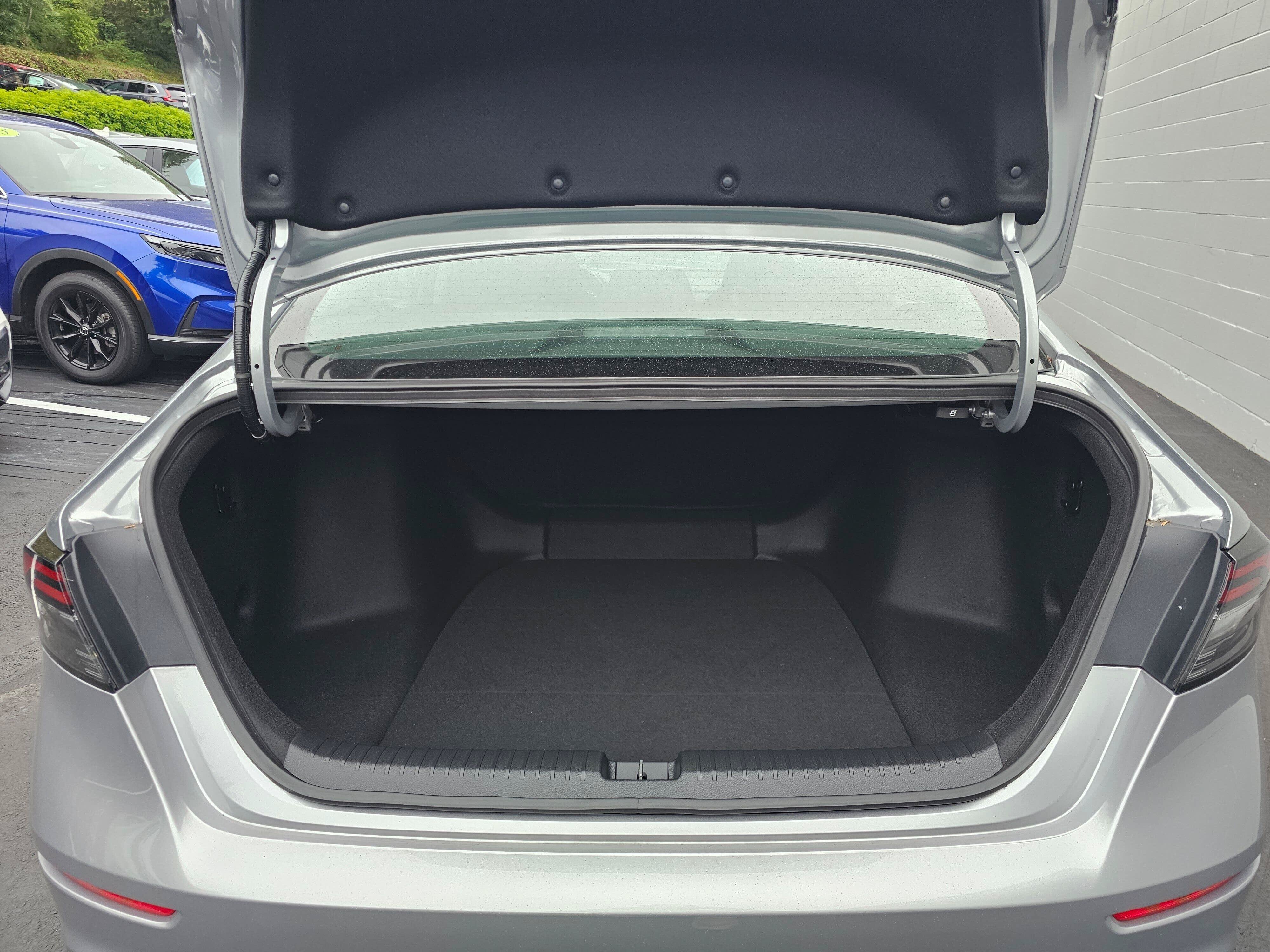 Used 2025 Honda Accord LX image 16