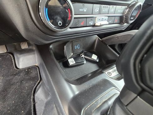 Used 2024 Ford Bronco Big Bend image 16