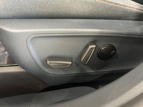 Certified 2023 Ford Maverick XLT w/ Equipment Group 300A Standard AWD/4WD image 11