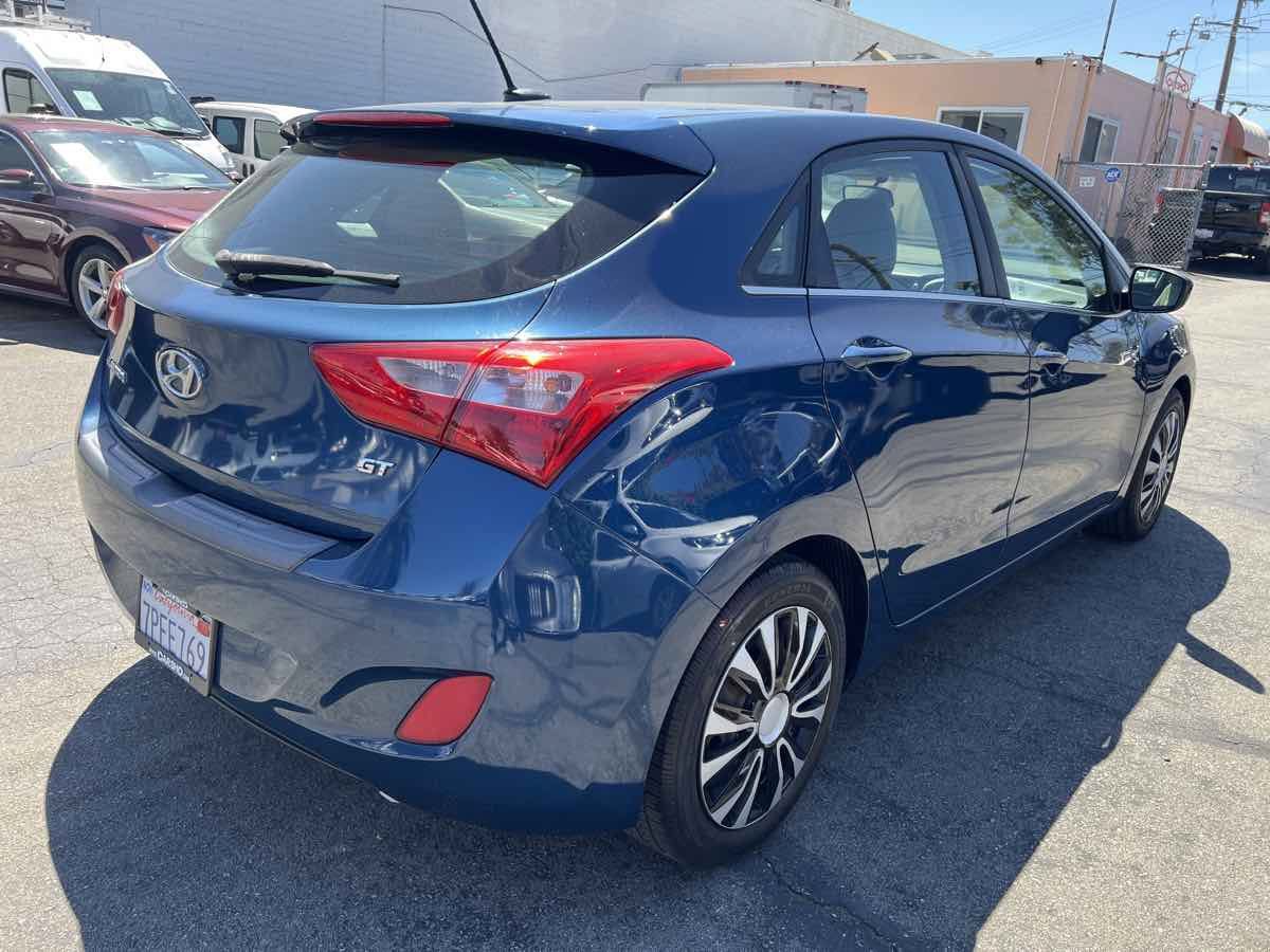 Used 2016 Hyundai Elantra GT FWD image 4