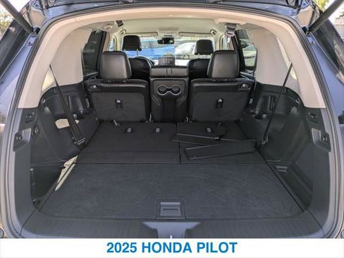 Certified 2025 Honda Pilot EX-L image 23