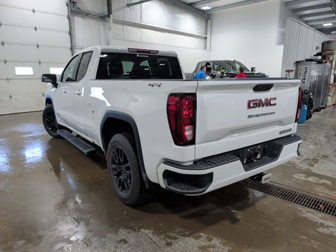 Used 2023 GMC Sierra 1500 Elevation AWD/4WD image 4