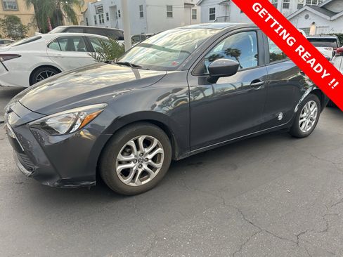 Used 2016 Scion iA image 3