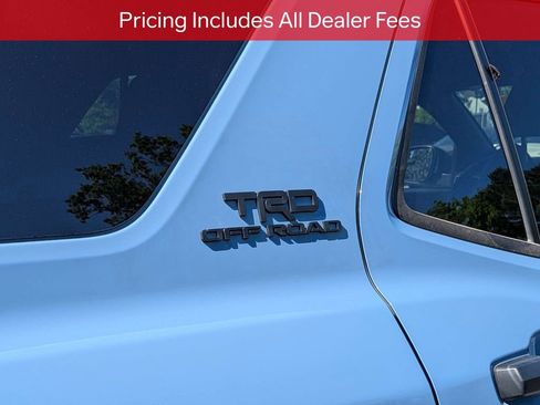Certified 2025 Toyota 4Runner TRD Off-Road Premium w/ Tow Technology Package AWD/4WD image 8