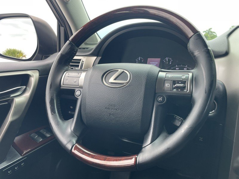 Used 2017 Lexus GX 460 Premium w/ Premium Package AWD/4WD image 17