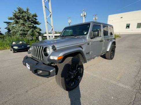 Used 2020 Jeep Wrangler Unlimited Sahara AWD/4WD image 5