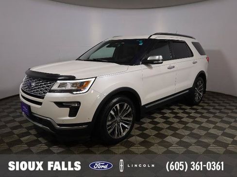 Certified 2018 Ford Explorer Platinum AWD/4WD image 1