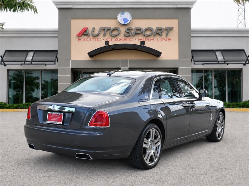 Used 2011 Rolls-Royce Ghost RWD image 4