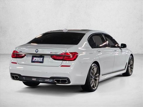 Used 2018 BMW M760i xDrive AWD/4WD image 5