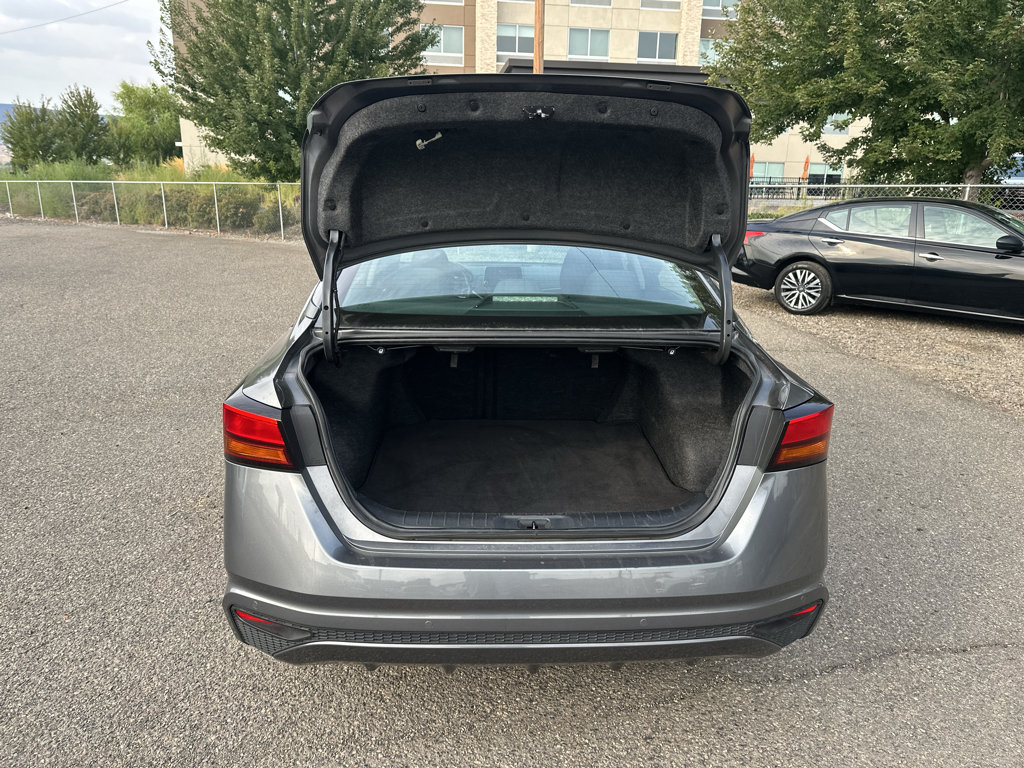 Used 2024 Nissan Altima 2.5 SV FWD image 14