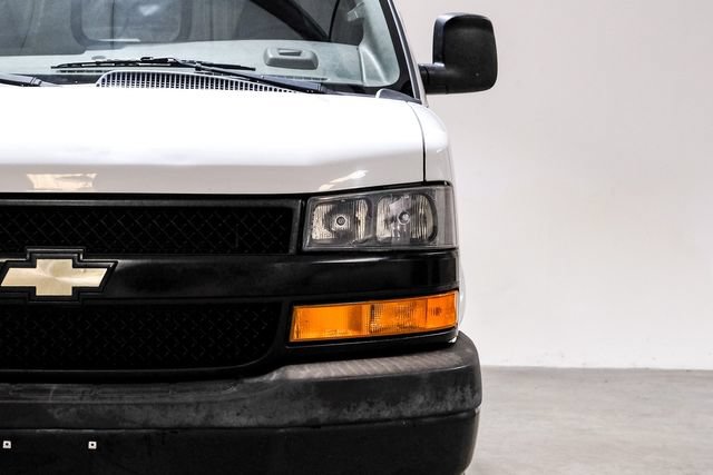 Used 2020 Chevrolet Express 2500 RWD image 37