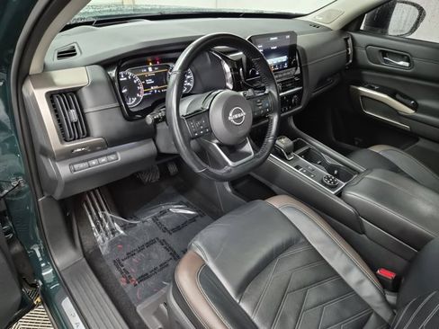 Used 2022 Nissan Pathfinder Platinum w/ Cargo Package image 20