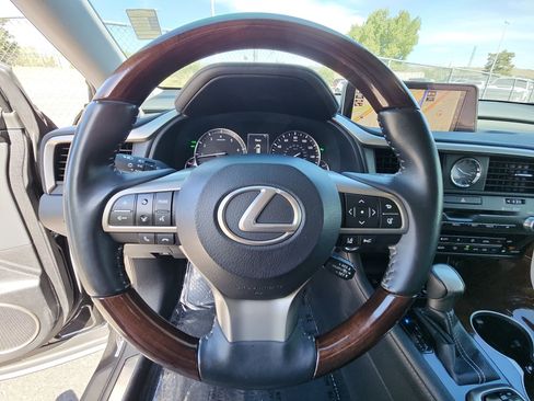 Used 2018 Lexus RX 350 AWD w/ Premium Package image 9