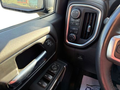 Used 2022 Chevrolet Silverado 1500 LT image 17