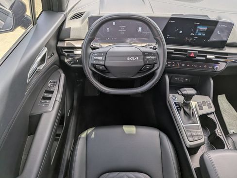 Certified 2026 Kia Sportage X-Line w/ X-Line Technology Package AWD/4WD image 16