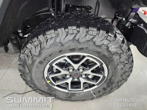 New 2026 Jeep Wrangler Unlimited Rubicon w/ Safety Group image 3