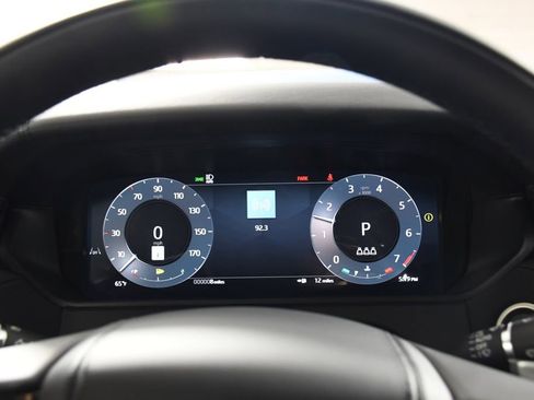 New 2026 Land Rover Range Rover Velar Dynamic SE AWD/4WD image 31