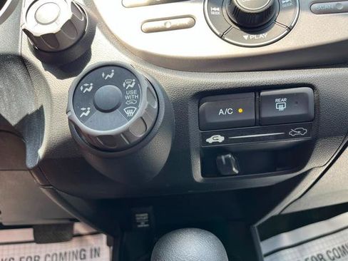 Used 2011 Honda Fit Sport image 21