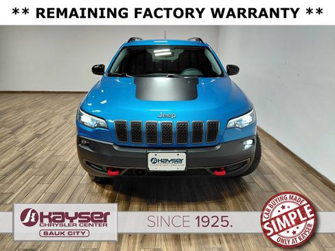 Used 2022 Jeep Cherokee Trailhawk w/ Sound & Nav Group AWD/4WD image 3